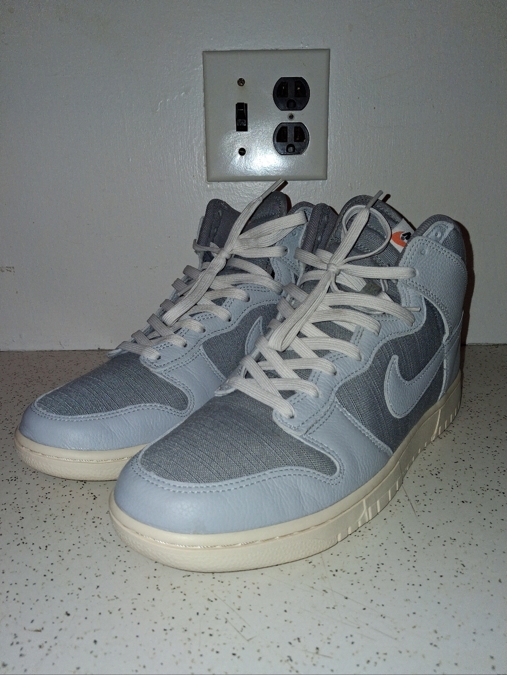 SIZE 11.5M - NIKE DUNK VINTAGE HIGH, CERTIFIED FRESH, PARTICLE GREY. - Picture 3 of 11
